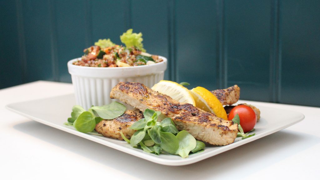 Kalkonschnitzel med morotsquinoa